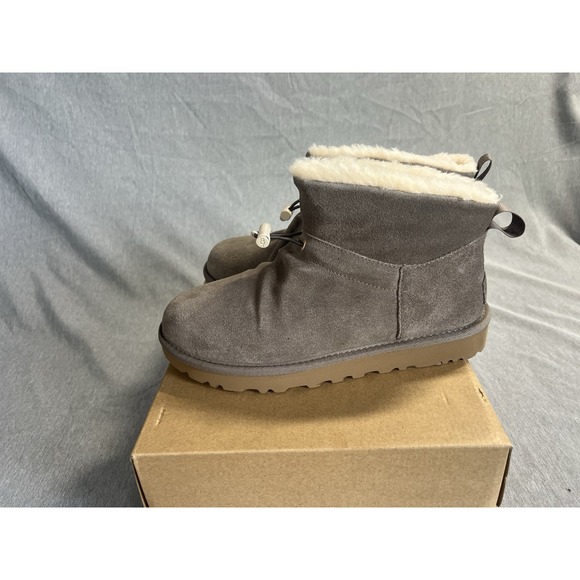 Ugg Classic Mini Toggler Ankle Boots Womens size 10 SKP Grey  Ugg‎ Classic Mini Toggler Ankle Boots Womens size 7 SKP Grey 1143937 NEW